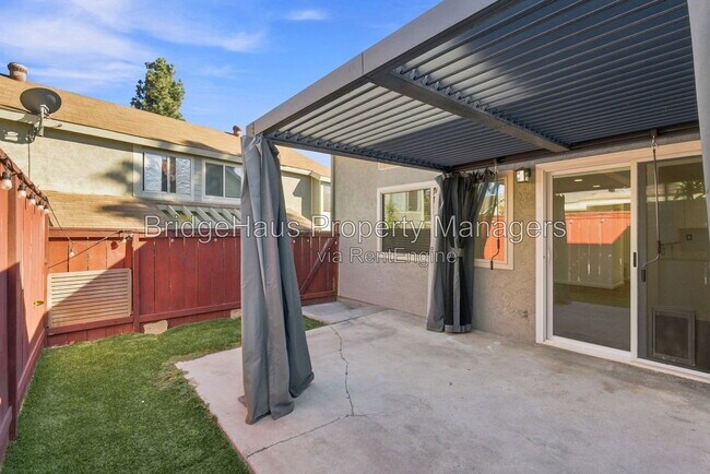 Building Photo - 7328 Tooma St