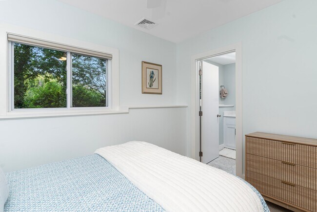 Building Photo - 117 Indian Ave