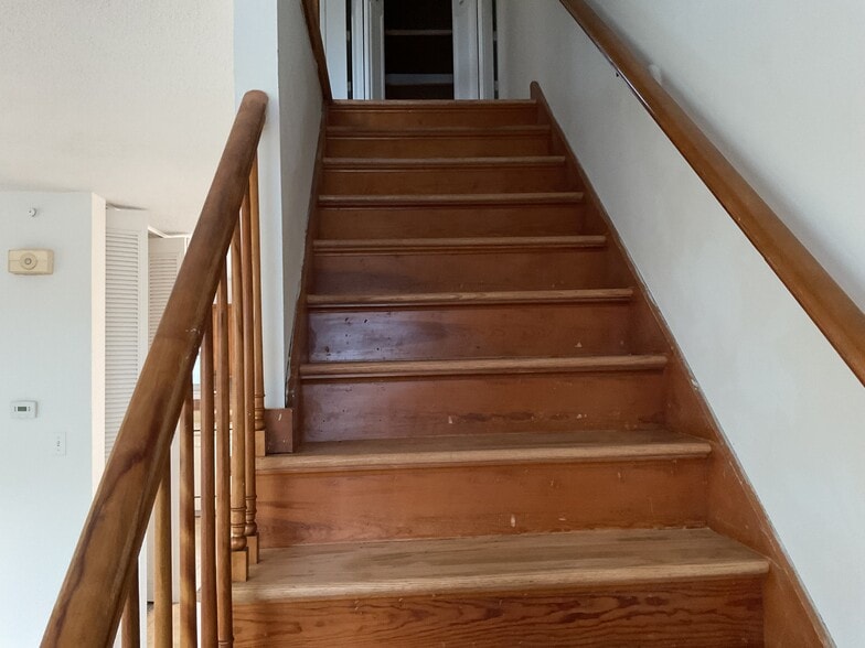 Building Photo - 16 Lawton Rd