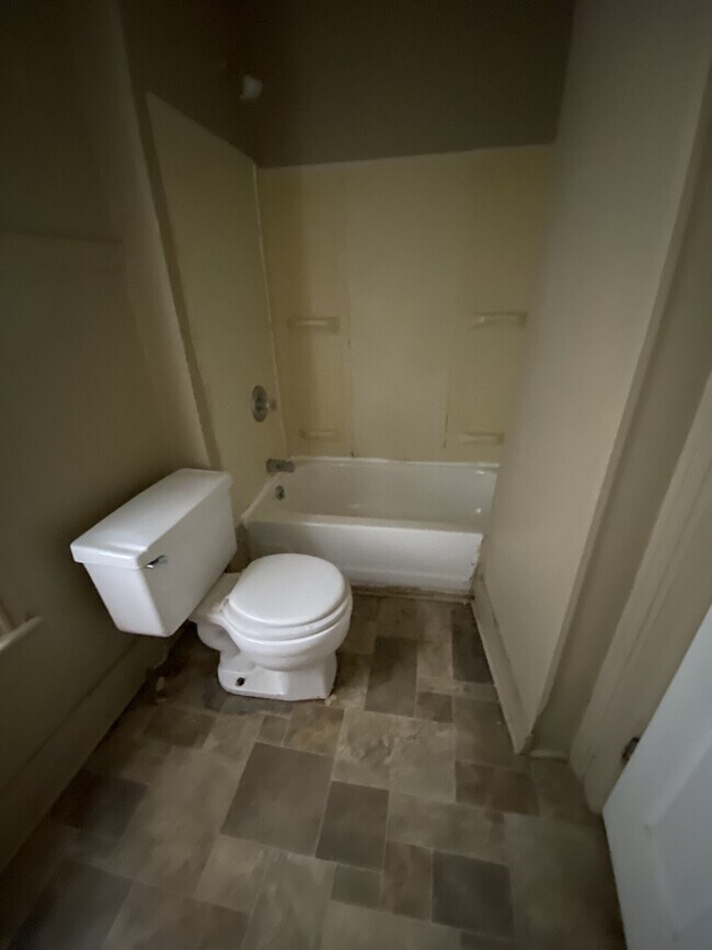 Building Photo - 226 Fulton