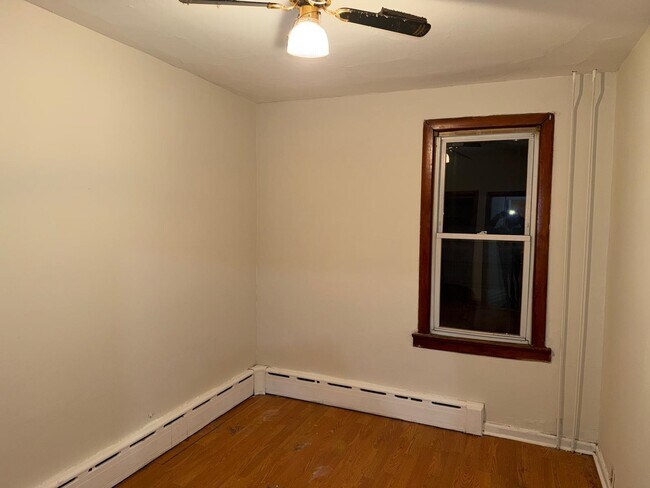 Building Photo - 78 Sterling Ave