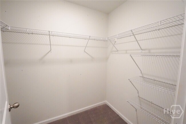 Building Photo - 103 Skylark Rd