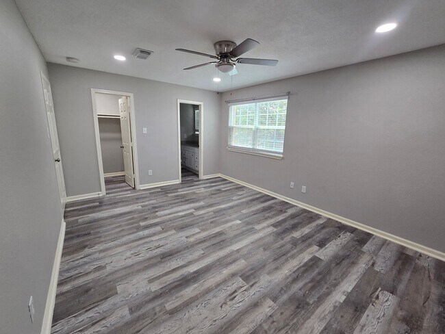 Building Photo - 205 Winter Park