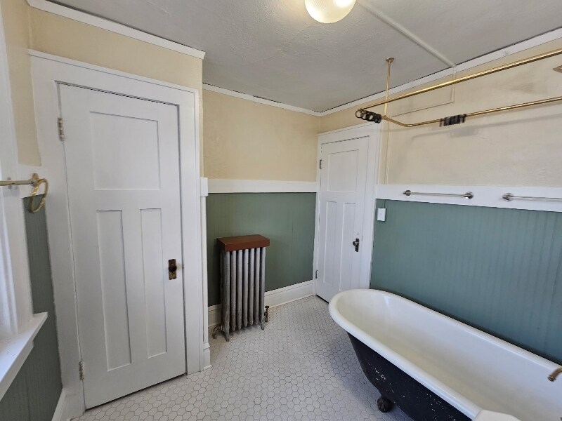 Building Photo - 1926 7th St