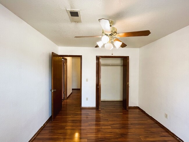 Building Photo - 5804 Republic Dr