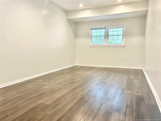 Building Photo - 965 Kaywood Dr