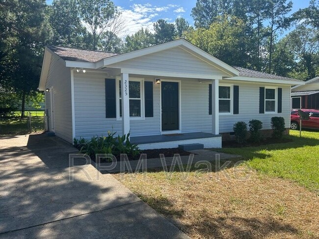 Primary Photo - 2325 Quartz Ct
