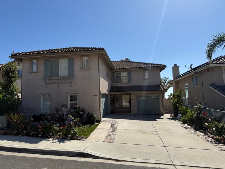 Building Photo - 10234 Valley Waters Dr