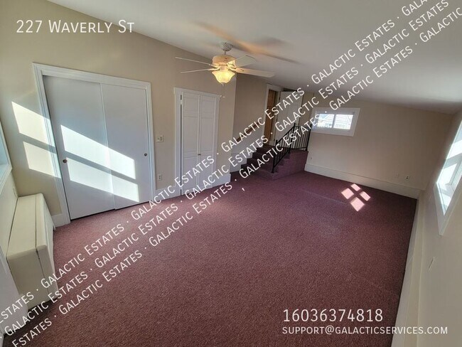 Building Photo - 227 Waverly St