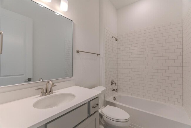 Building Photo - 7134 Carriage Lgt Dr