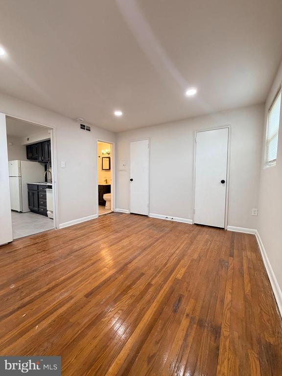 Building Photo - 714 Rhawn St