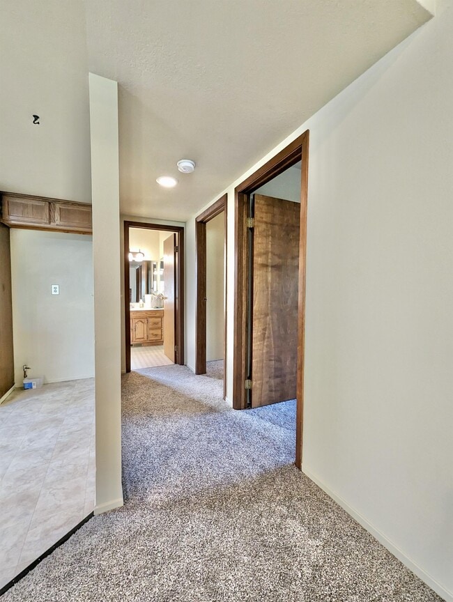 Building Photo - 16481 Tony Ct