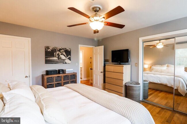 Building Photo - 3620 S Taylor St