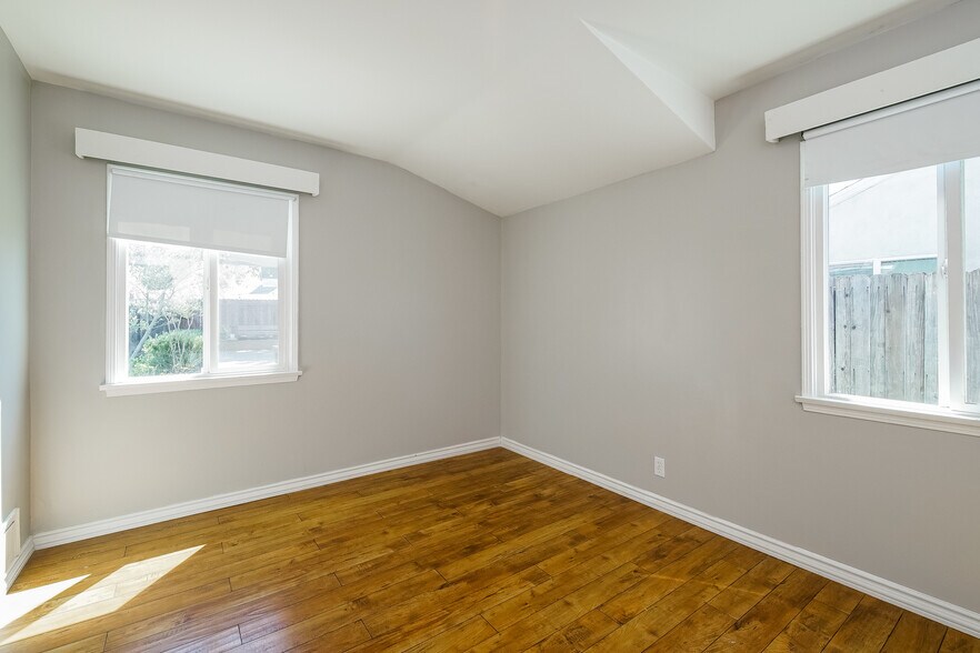 Building Photo - 17344 Willard St