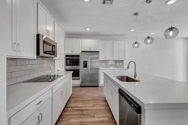 Building Photo - 229 Preserve Trl S