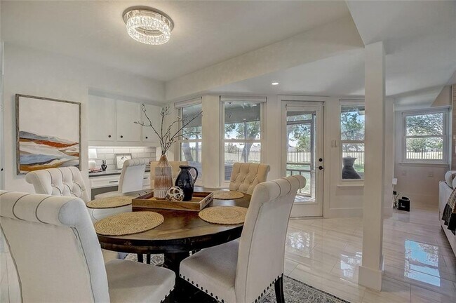 Building Photo - 20534 Highland Lake Dr