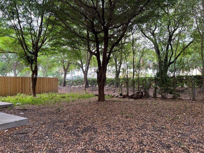 Building Photo - 3334 NE 3rd Dr