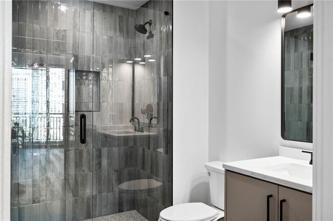 Building Photo - 3338 Peachtree Rd NE