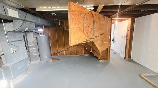 Building Photo - 738 E 35th St