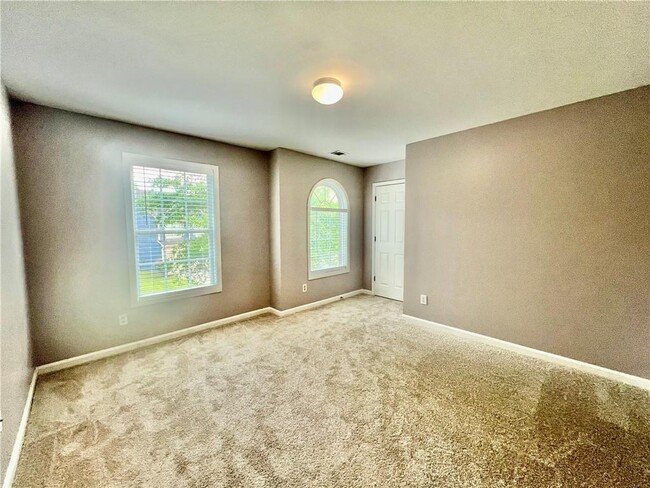 Building Photo - 1720 Rutland Pass Dr SE