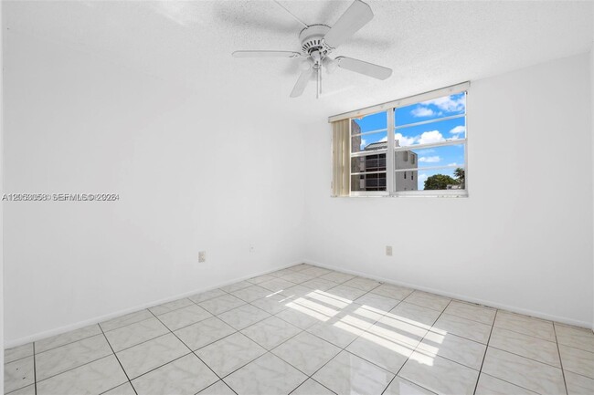 Building Photo - 14185 SW 87th St