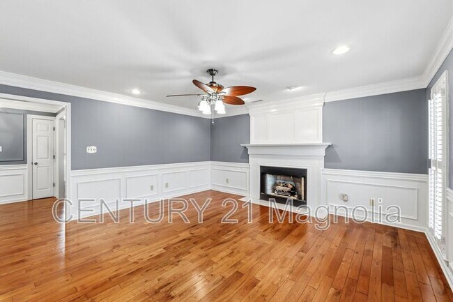 Building Photo - 299 Ashbrook Dr