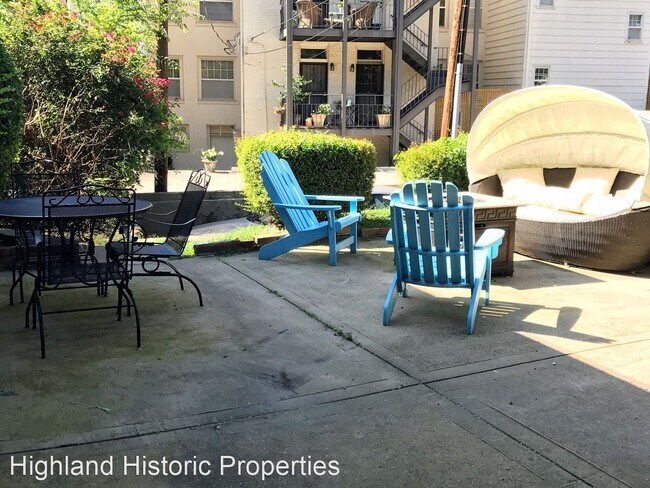 Building Photo - 3053 Highland Ave