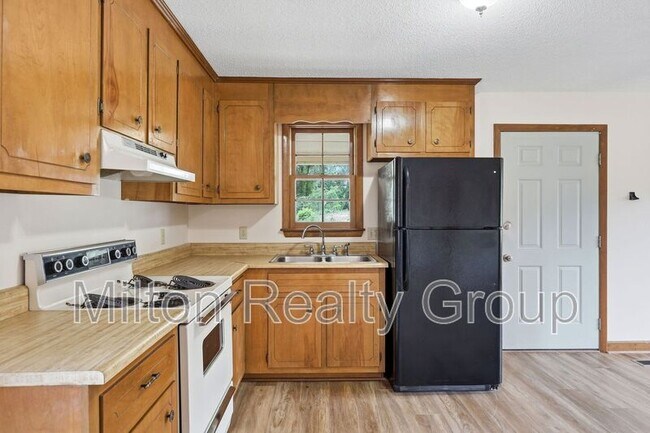 Building Photo - 763 Tingen Rd
