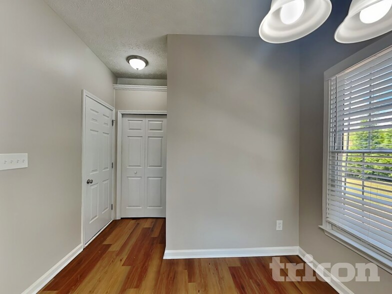 Building Photo - 610 Dana Pointe Ct