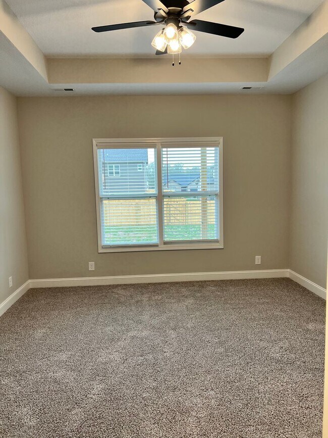 Building Photo - Brand New Three Bedroom