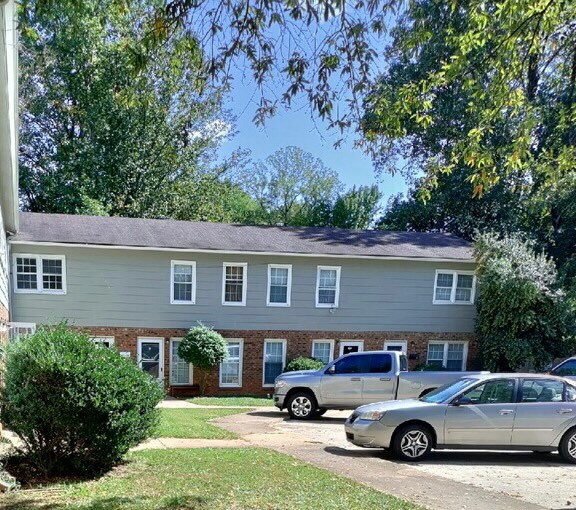 Building Photo - 3214 Martin Ave