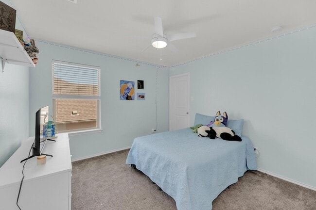 Building Photo - 5812 Pescia St