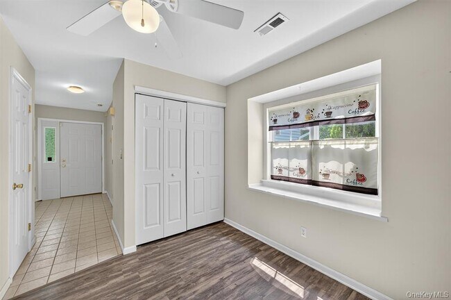 Building Photo - 226 Eagleton Dr
