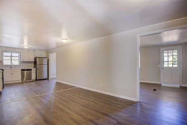 Building Photo - 201 Oglesby Bridge Rd SE