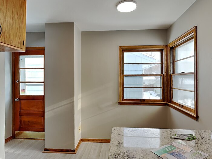 Building Photo - 2092 Bush Ave E