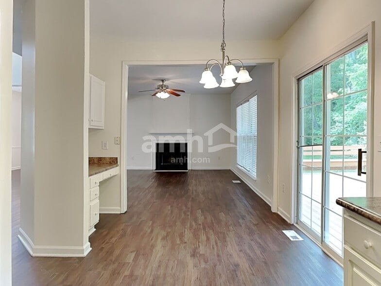 Building Photo - 3813 Windstream Way