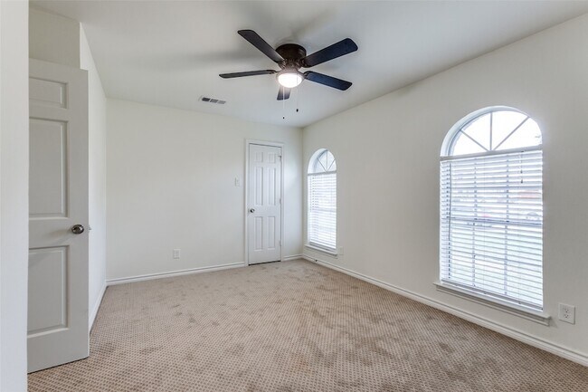 Building Photo - 2126 Trellis Pl
