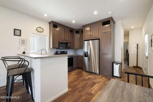Building Photo - 1411 N Fourth Street #21