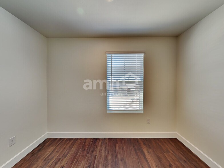 Building Photo - 7483 S Via Bombachas