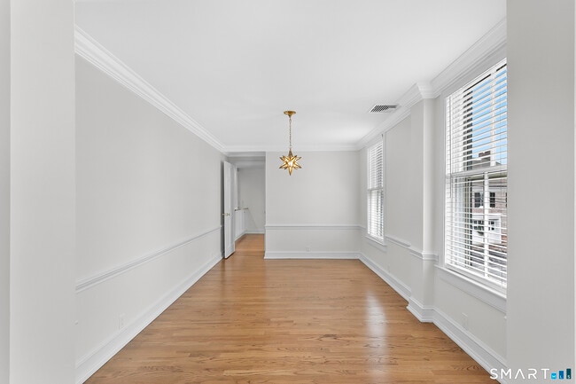 Building Photo - 249 Main St