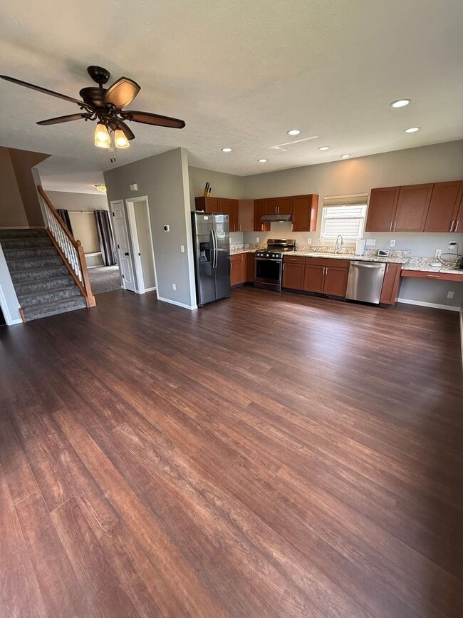 Building Photo - Spacious 5BR House in North Ridgeville