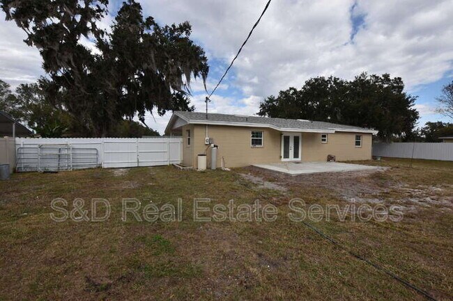 Building Photo - 4208 Ridge Rd