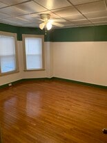 Building Photo - 150 Maplewood Ave