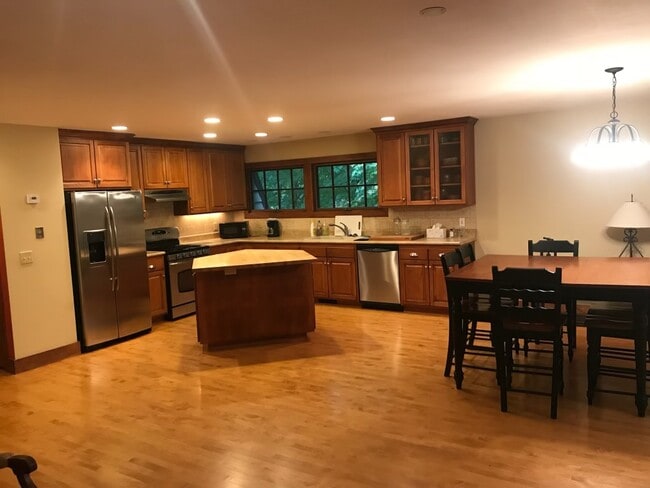 Building Photo - 28120 Boulder Bridge Dr