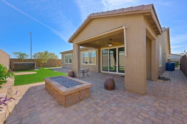 Building Photo - Upgragded 4-Bedroom Home with Casita in Gated Community