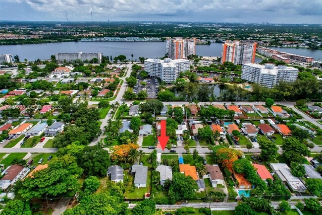 Building Photo - 1224 NE 182nd St