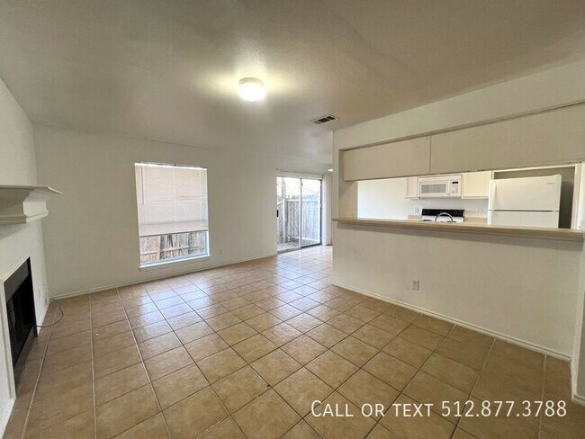 Building Photo - 2213 Creekside Ln