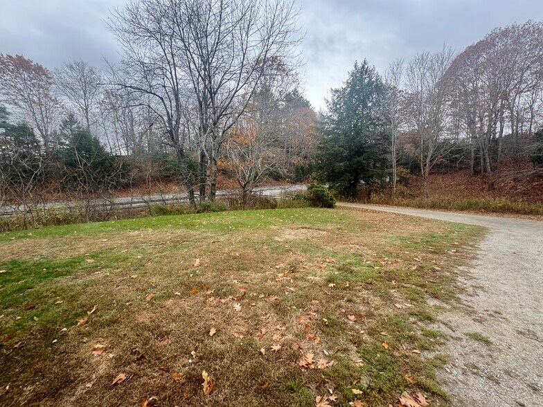 Building Photo - 1274 Bangor Rd