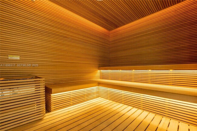 Building Photo - 3131 NE 7th Ave