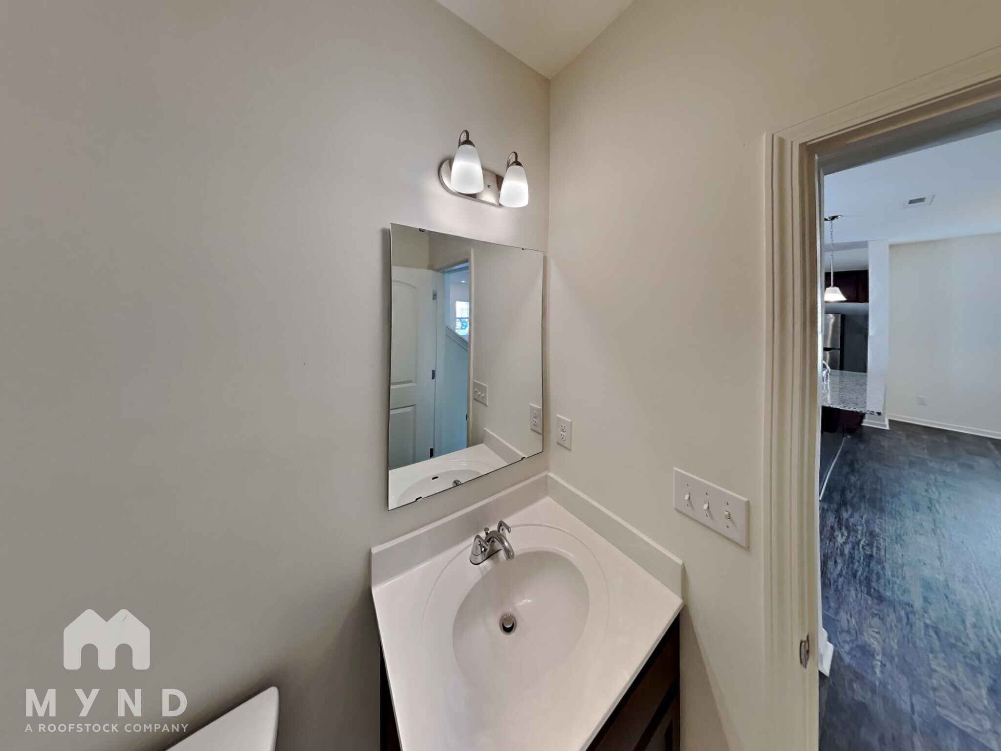 Building Photo - 2015 Creeks Landing Dr